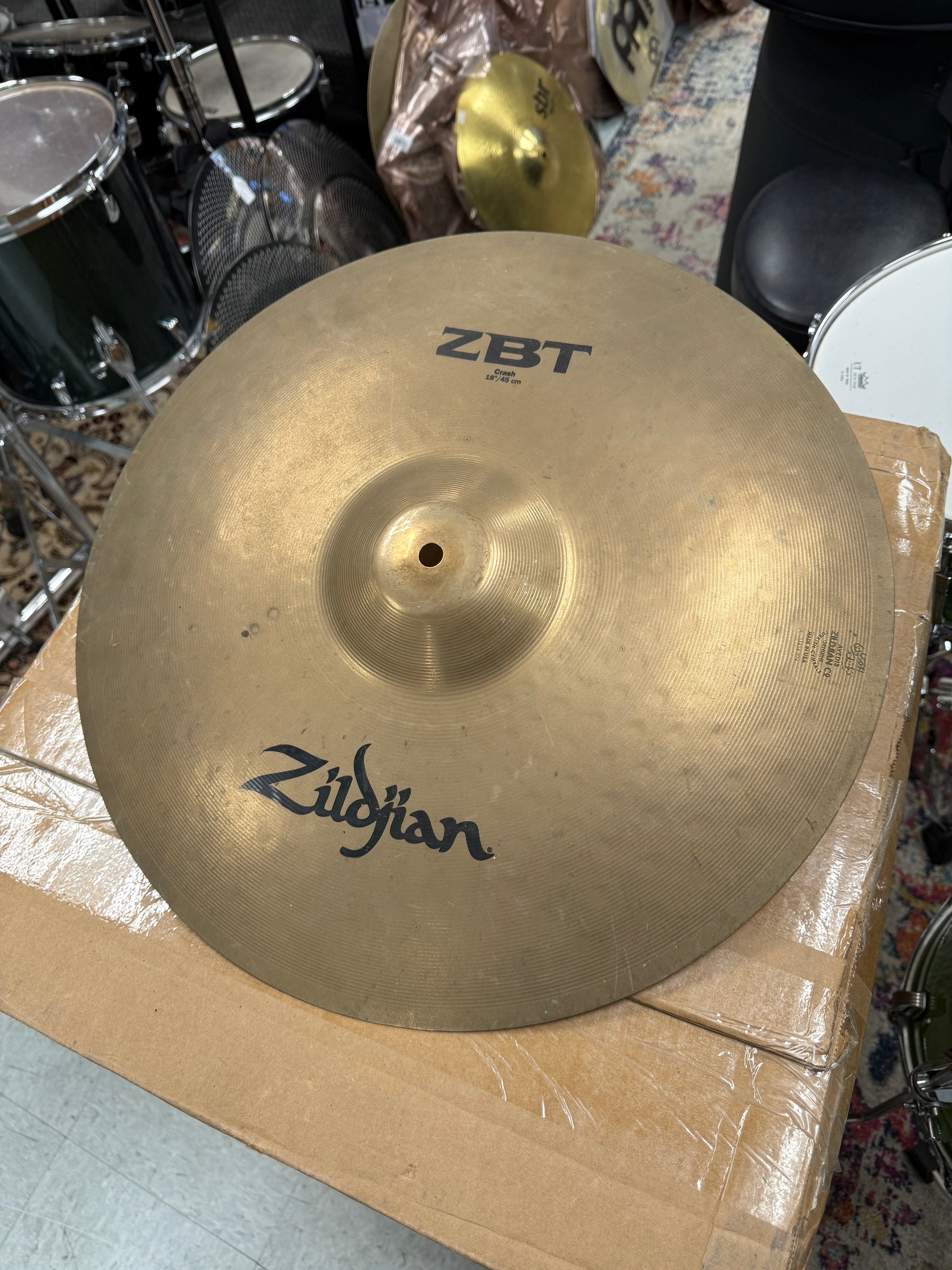 Zildjian ZBT 18” crash cymbal