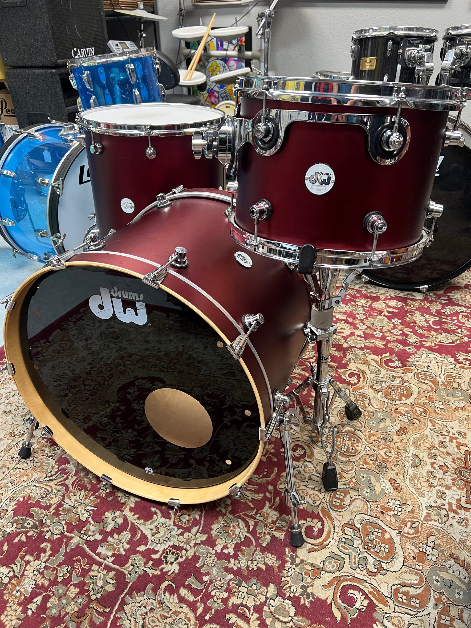 DW Design Series Crimson Satin Mettalic 3pc Drum Set