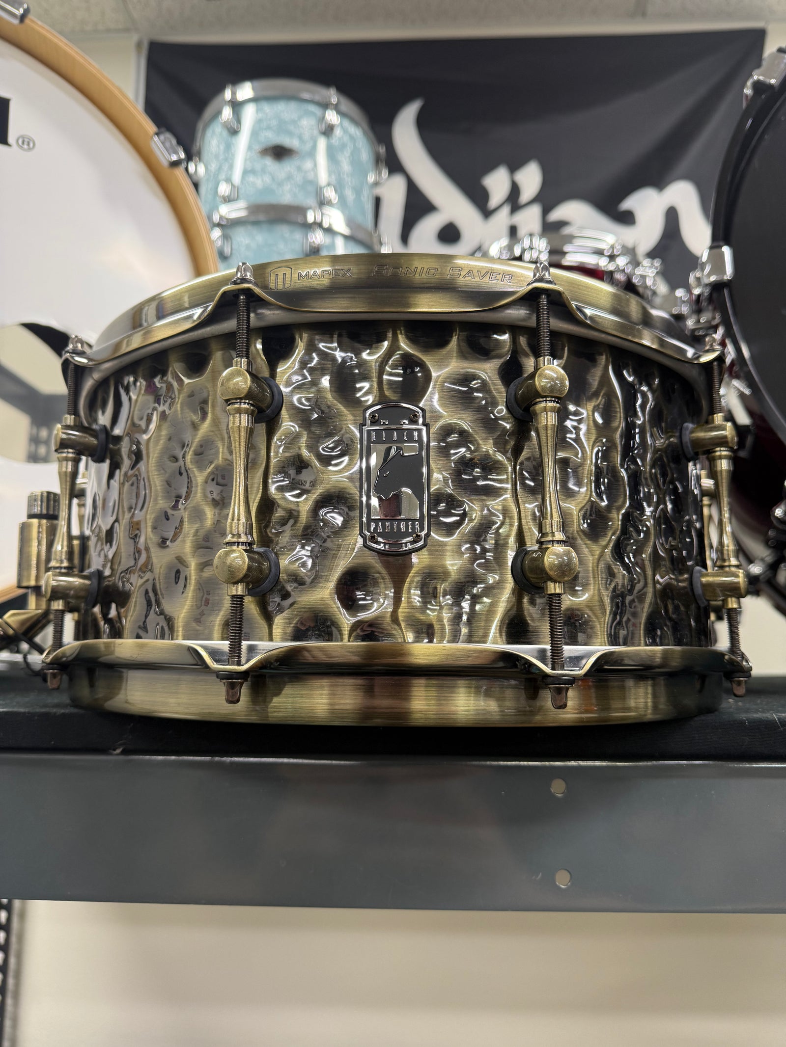 Mapex Sledgehammer 14x6.5” Hammered Brass Snare