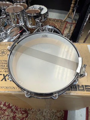 Pearl 14x3.5” Free Floater maple snare drum