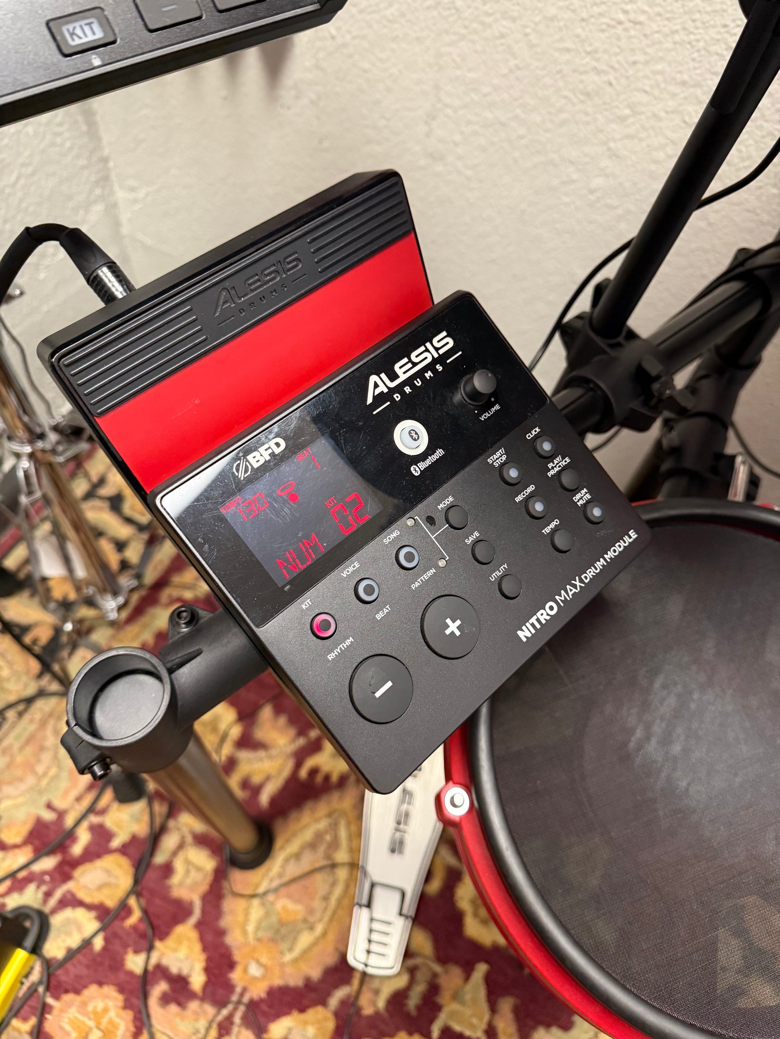 Alesis Nitro Max Drum Set