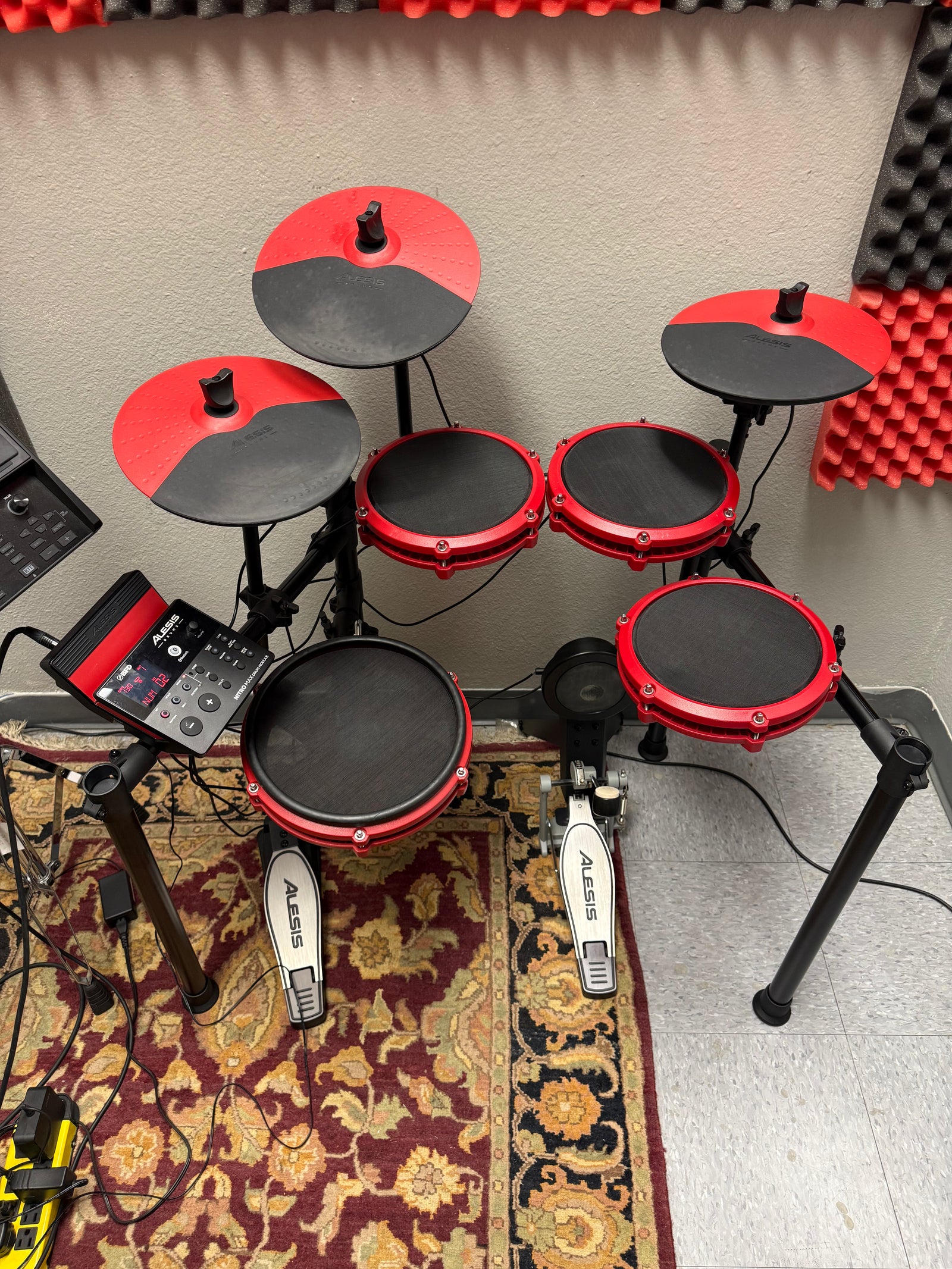 Alesis Nitro Max Drum Set
