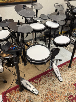 Alesis Nitro Max Drum Set