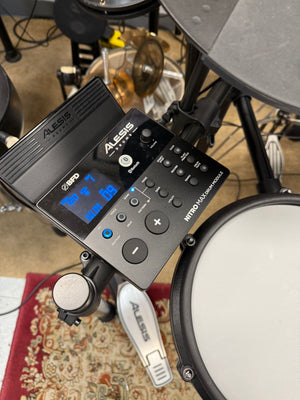 Alesis Nitro Max Drum Set