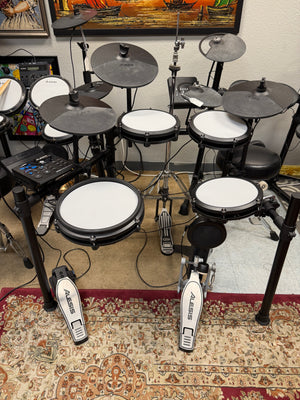 Alesis Nitro Max Drum Set