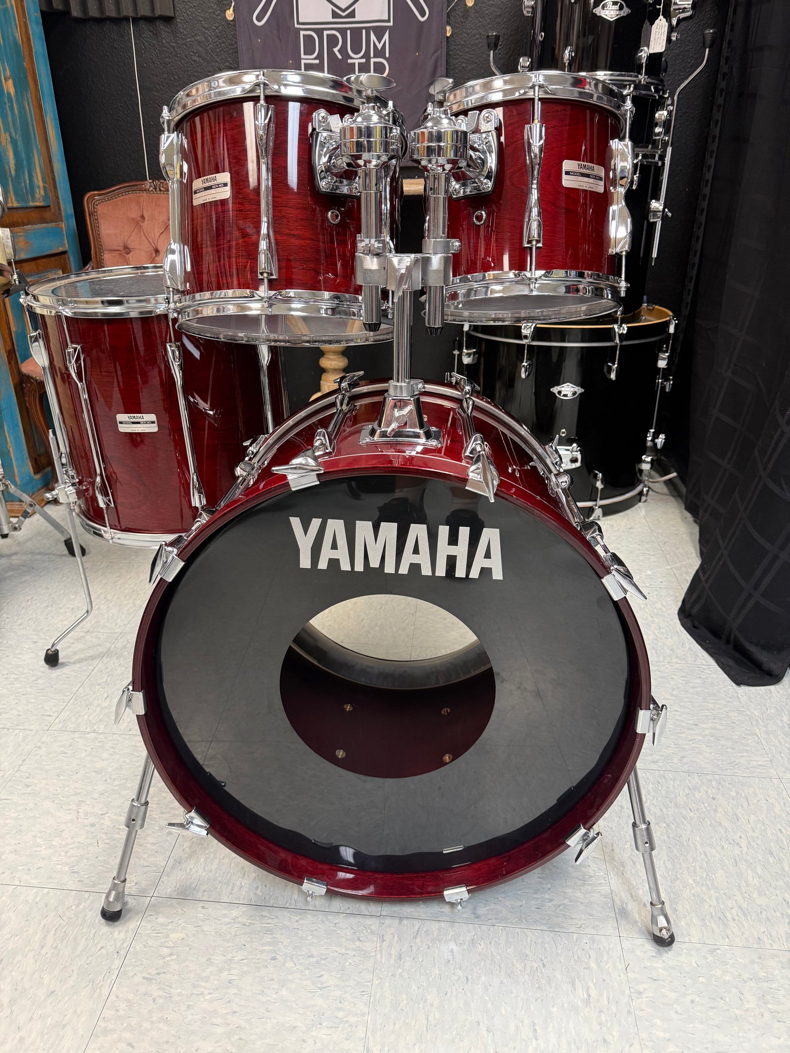 Yamaha Recording Custom 4pc Cherry Drum Set