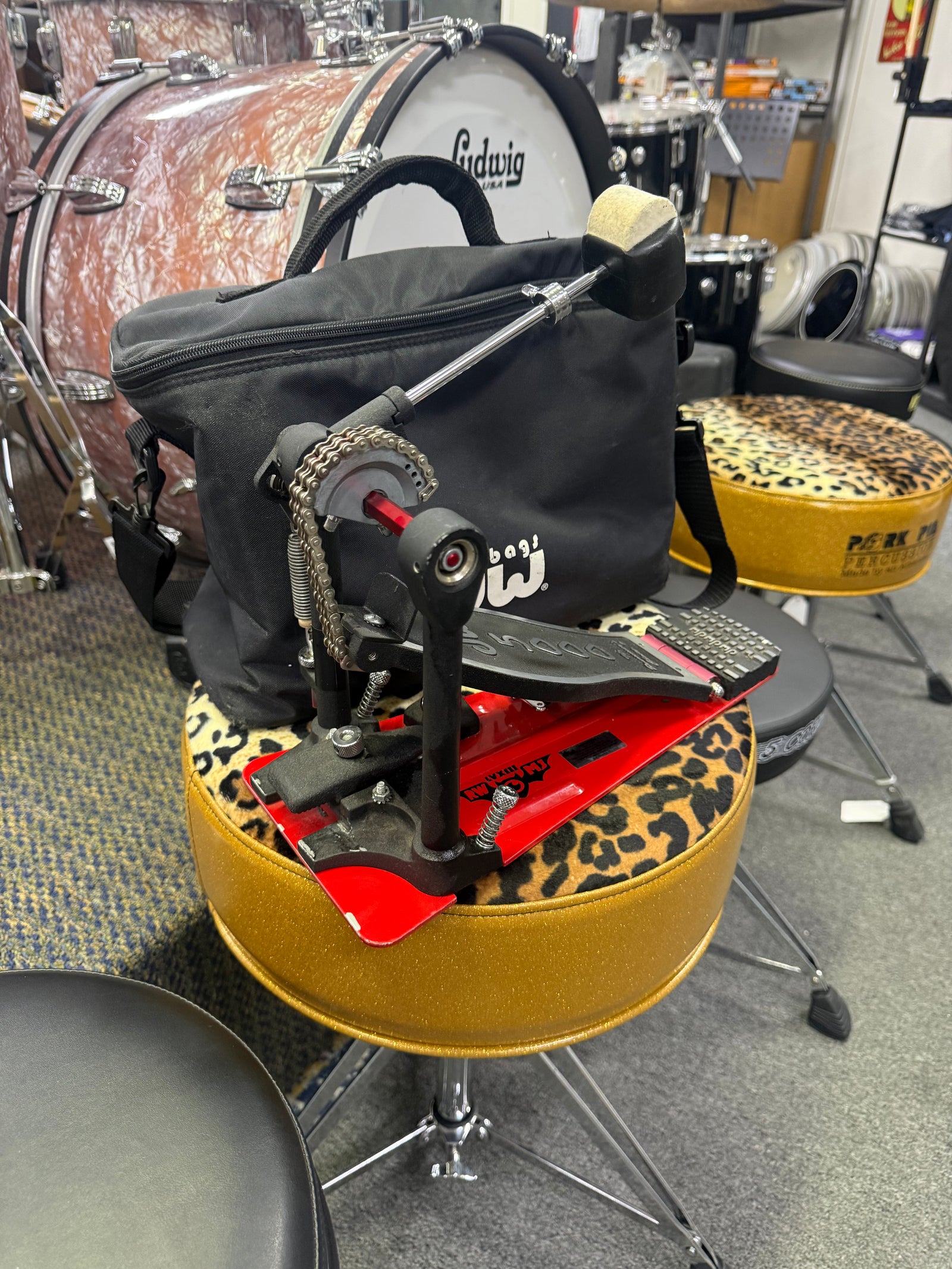 DW 5000 bass pedal