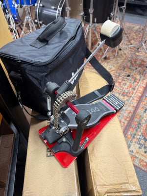 DW 5000 bass pedal