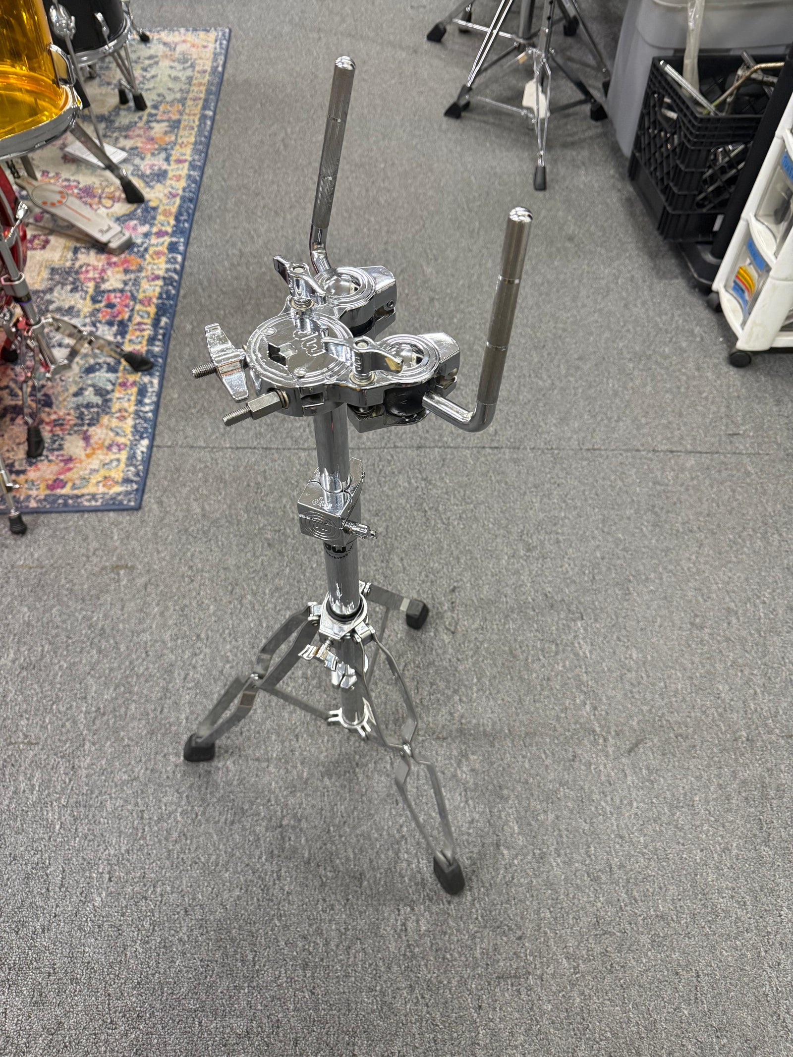 DW 9000 dual tom stand