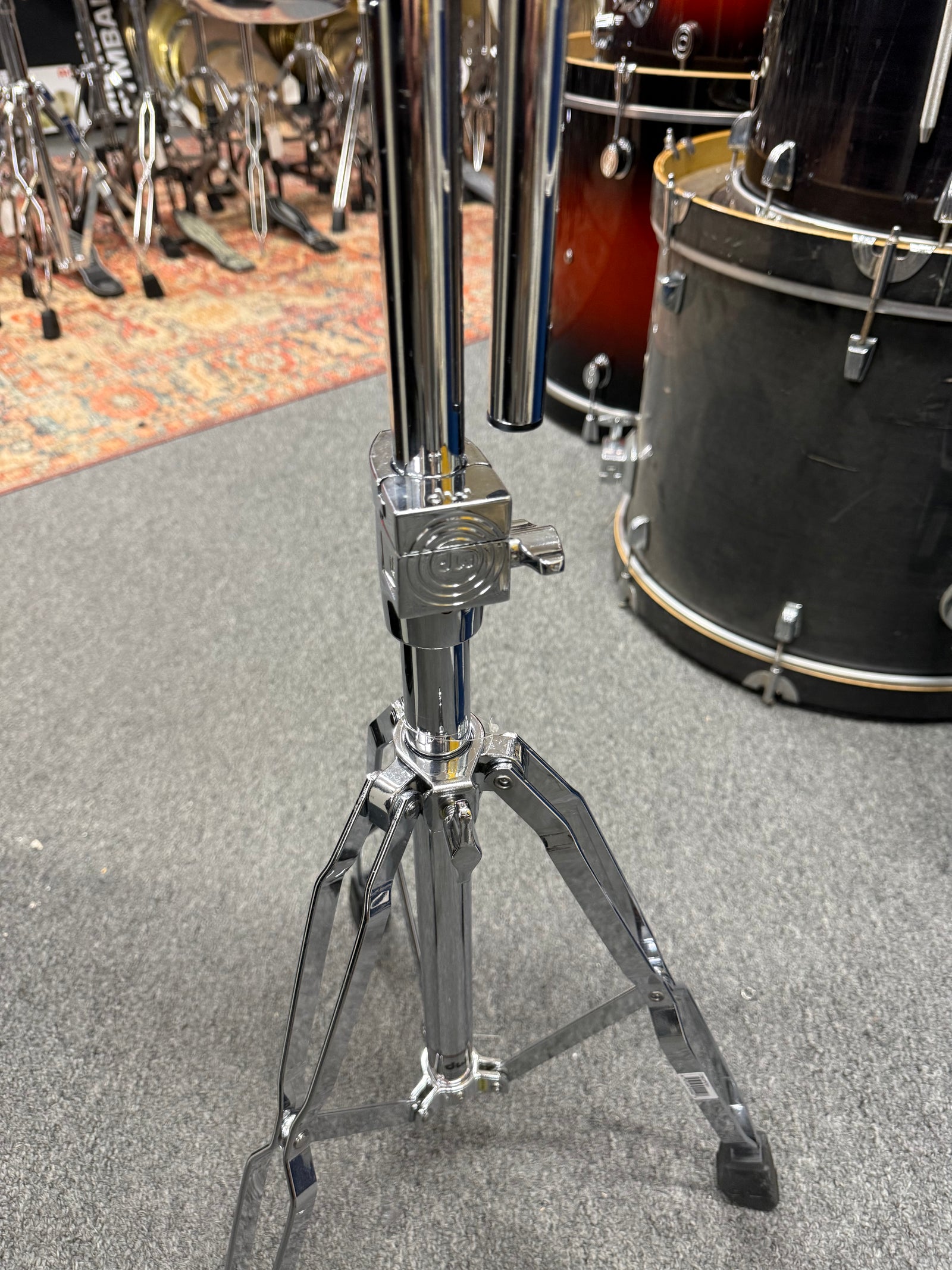 DW single tom holder