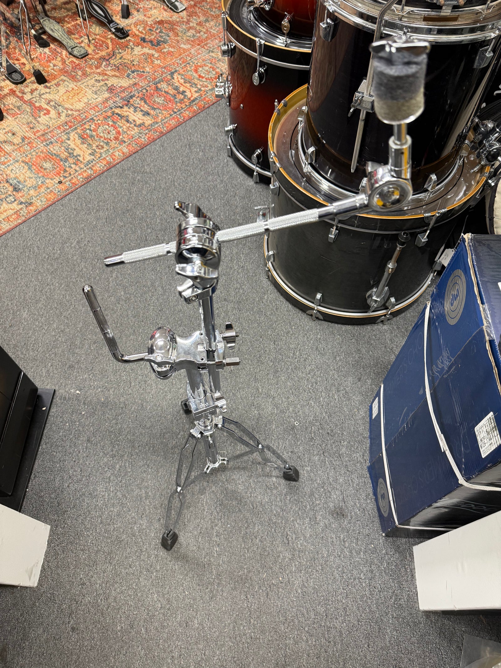 DW single tom holder