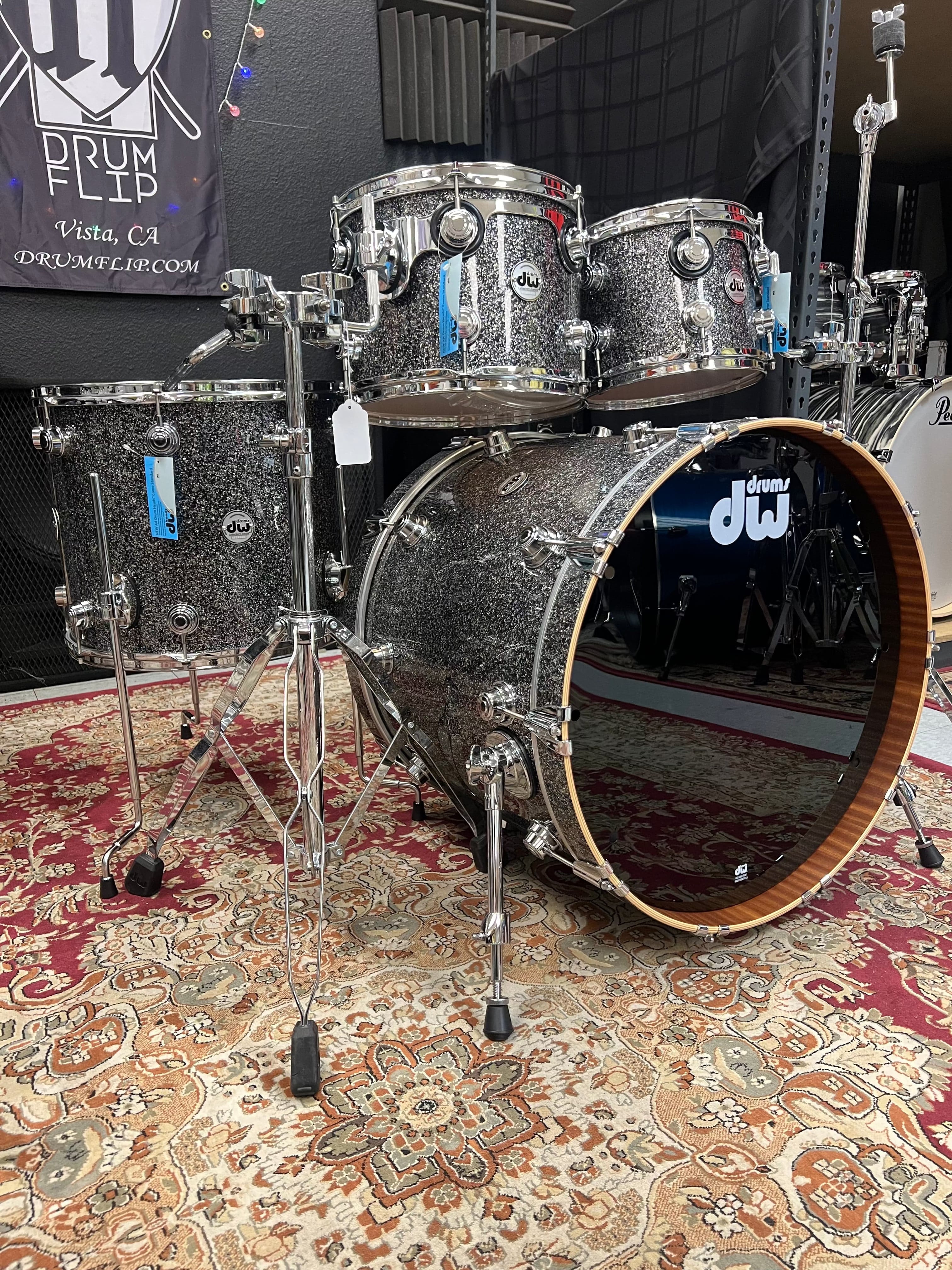 DW Collectors Black Galaxy 4pc Maple/Mahogany Drum Set - Drum Flip