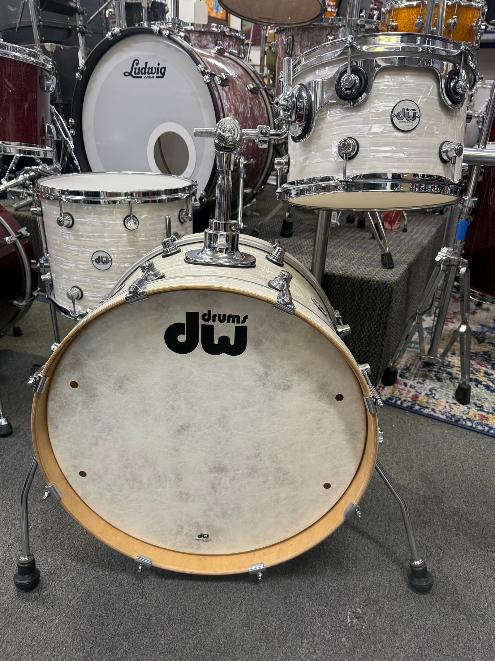 DW Design Frequant Flyer White Onyx 3pc Drum Set