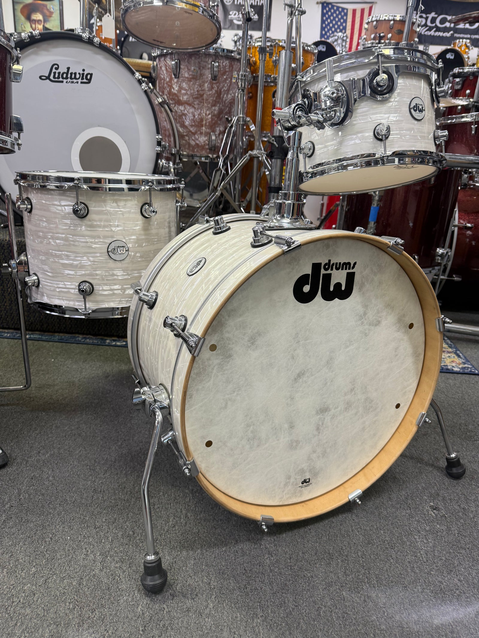 DW Design Frequant Flyer White Onyx 3pc Drum Set