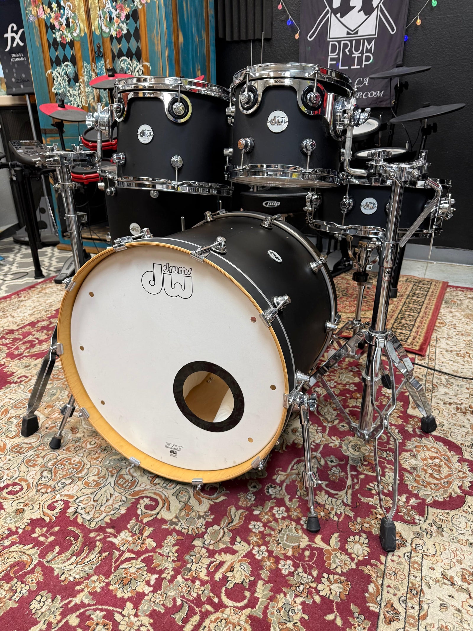 DW Design Series Satin Black 5pc Drum Set