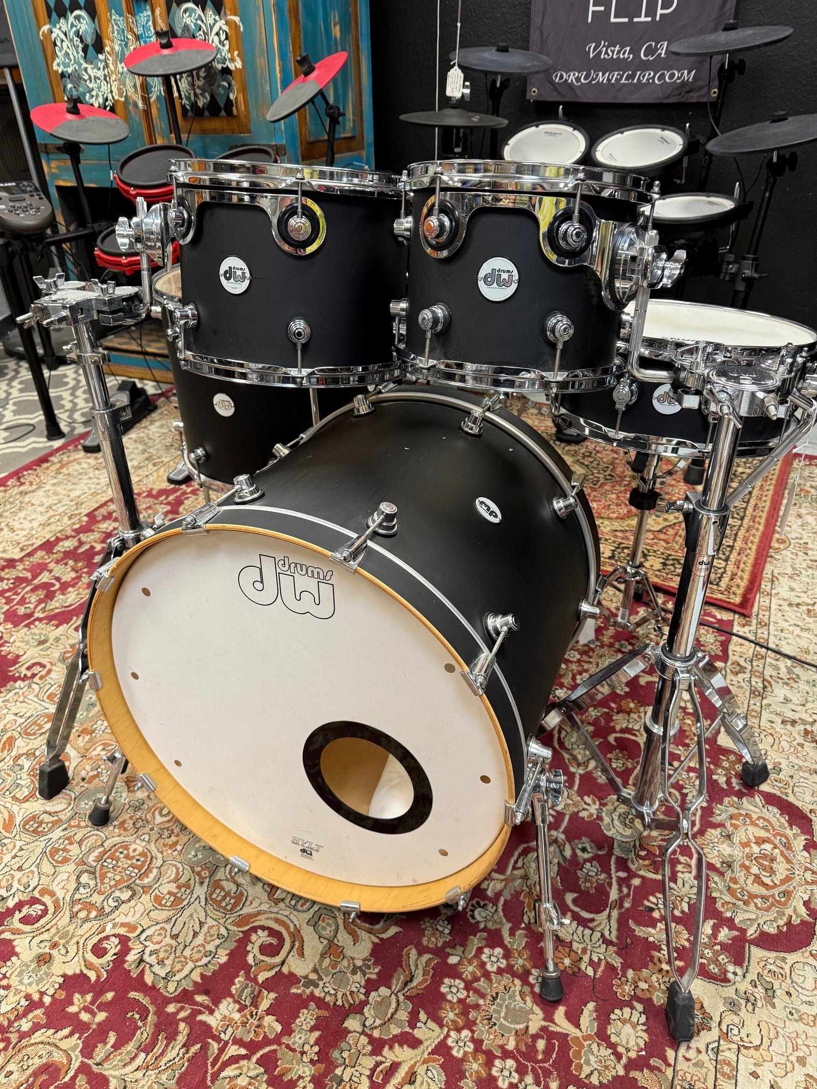 DW Design Series Satin Black 5pc Drum Set