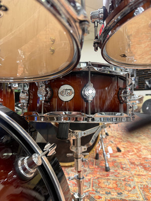 DW Design Tobacco Burst 5pc Drum Set