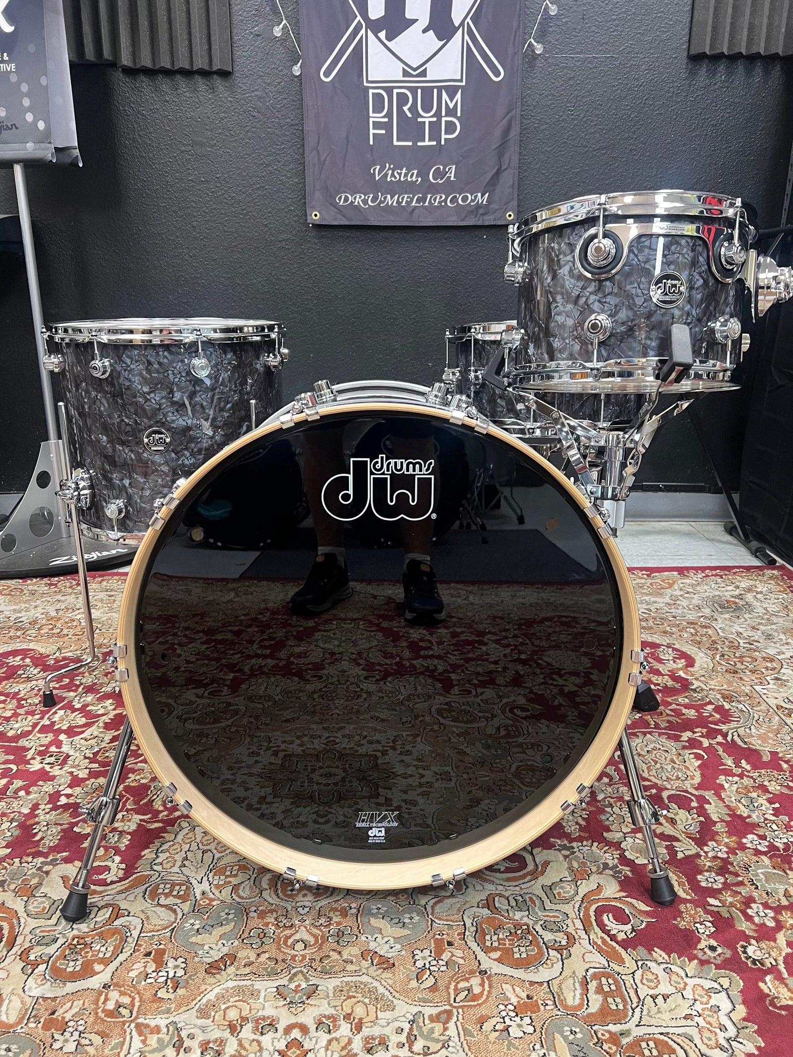 DW Performance 4pc Black Diamond Pearl Drum Set