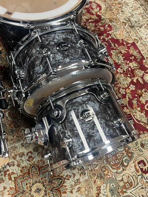 DW Performance 4pc Black Diamond Pearl Drum Set