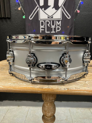 DW 14x5.5” Design Matte Aluminum Snare Drum