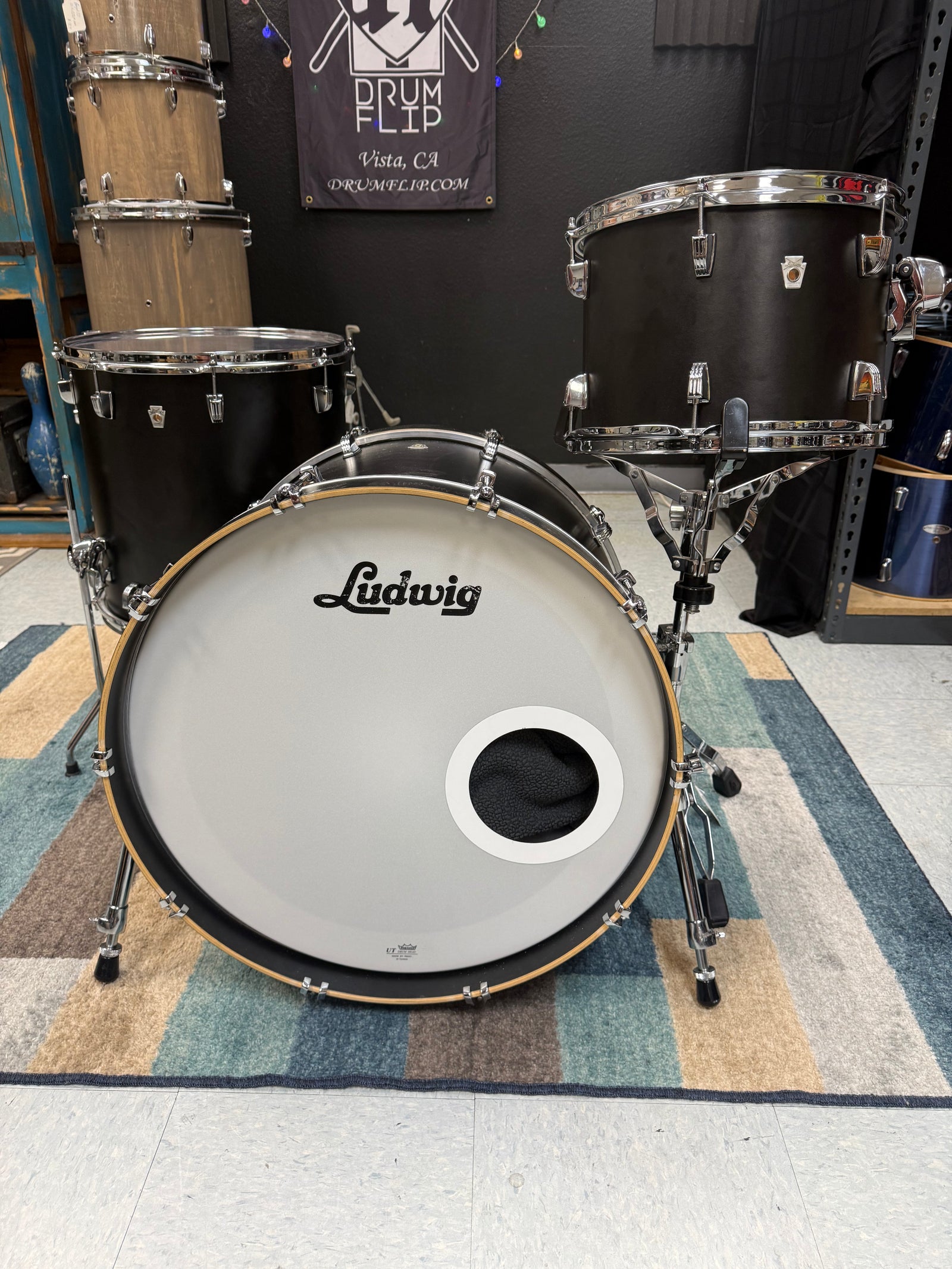 Ludwig NueSonic 3pc Drum Set