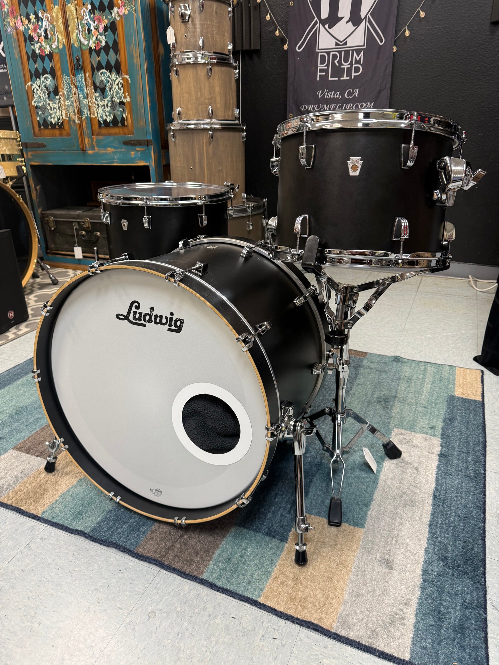 Ludwig NueSonic 3pc Drum Set