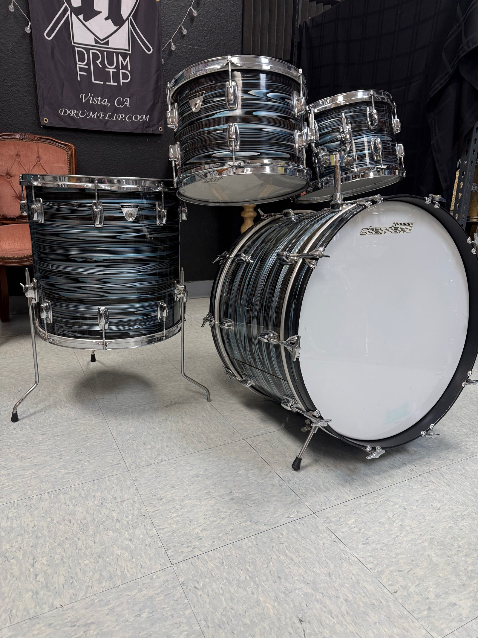 Ludwig Standard Blue Strata 4pc Drum Set
