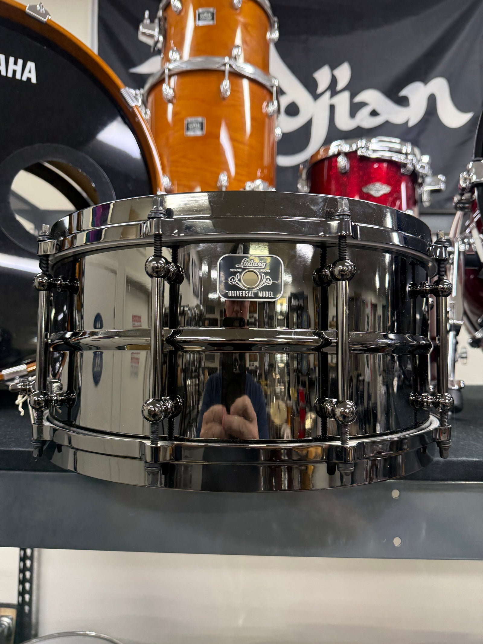 Ludwig Universal brass snare drum 14x6.5”