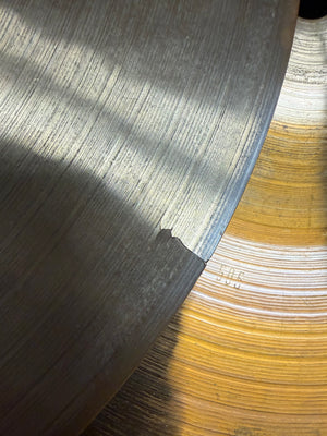 Paiste 505 medium hi hats 14” cracked