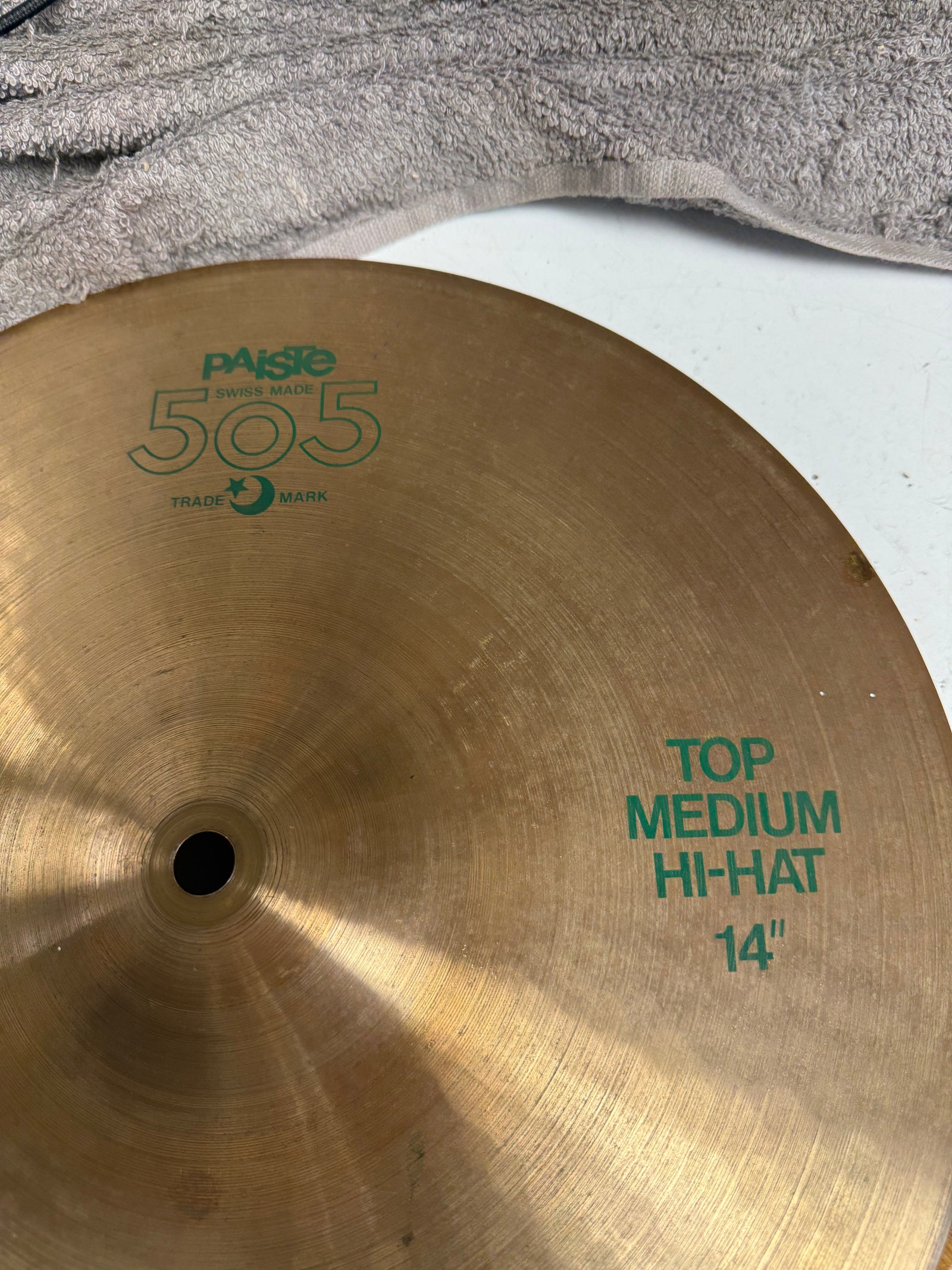 Paiste 505 medium hi hats 14” cracked