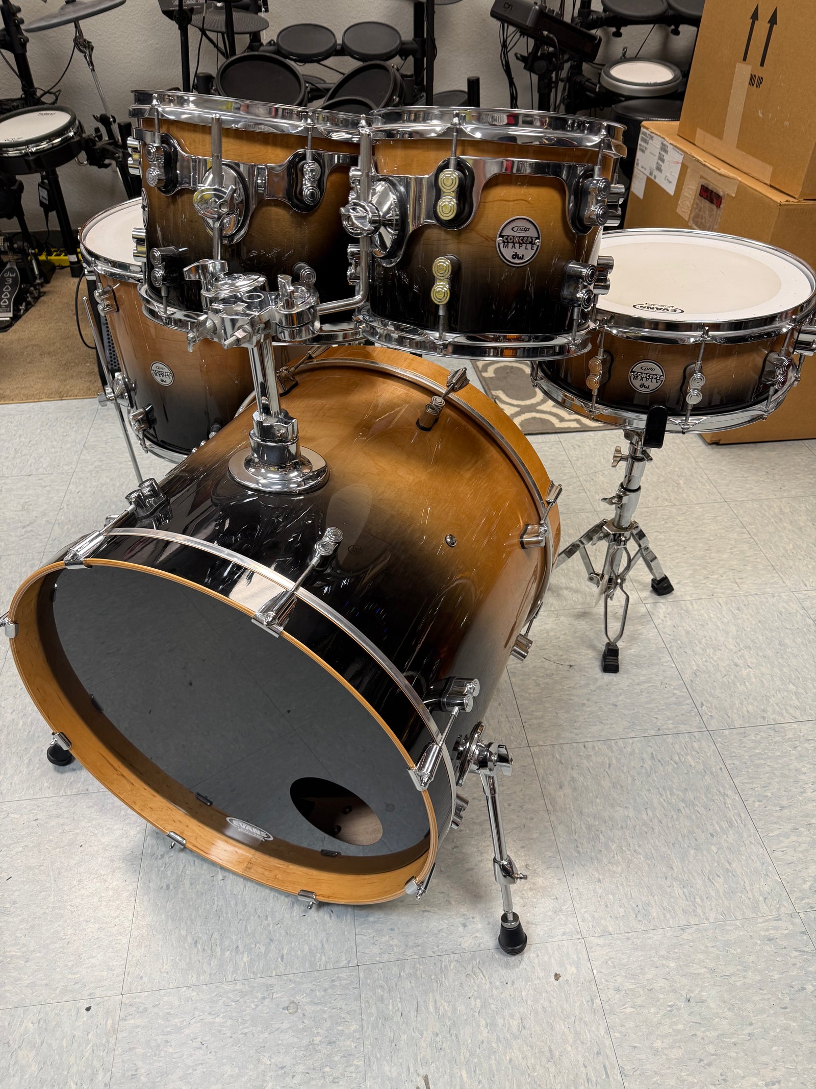 PDP Concept Maple 5pc Charcoal Fade Drum Set 5pc