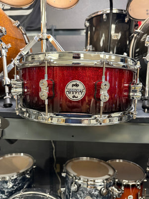 PDP Concept Maple Red to Black Fade Snare Drum 14x5.5”