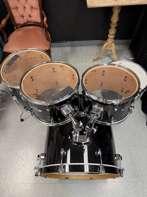 Pearl Export Jet Black Drum Set