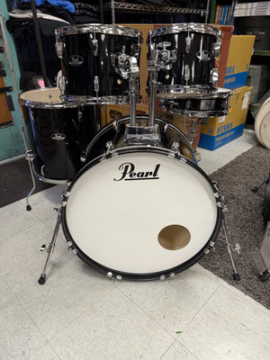 Pearl Roadshow 5pc Black Drum Set