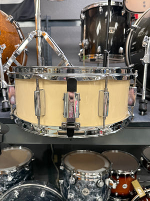 Pearl Forum 14x5.5” snare drum
