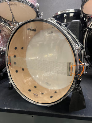 Pearl Modern Utility 14x5.5” Satin Black Maple Snare