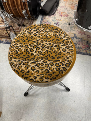 Pork Pie leopard print throne