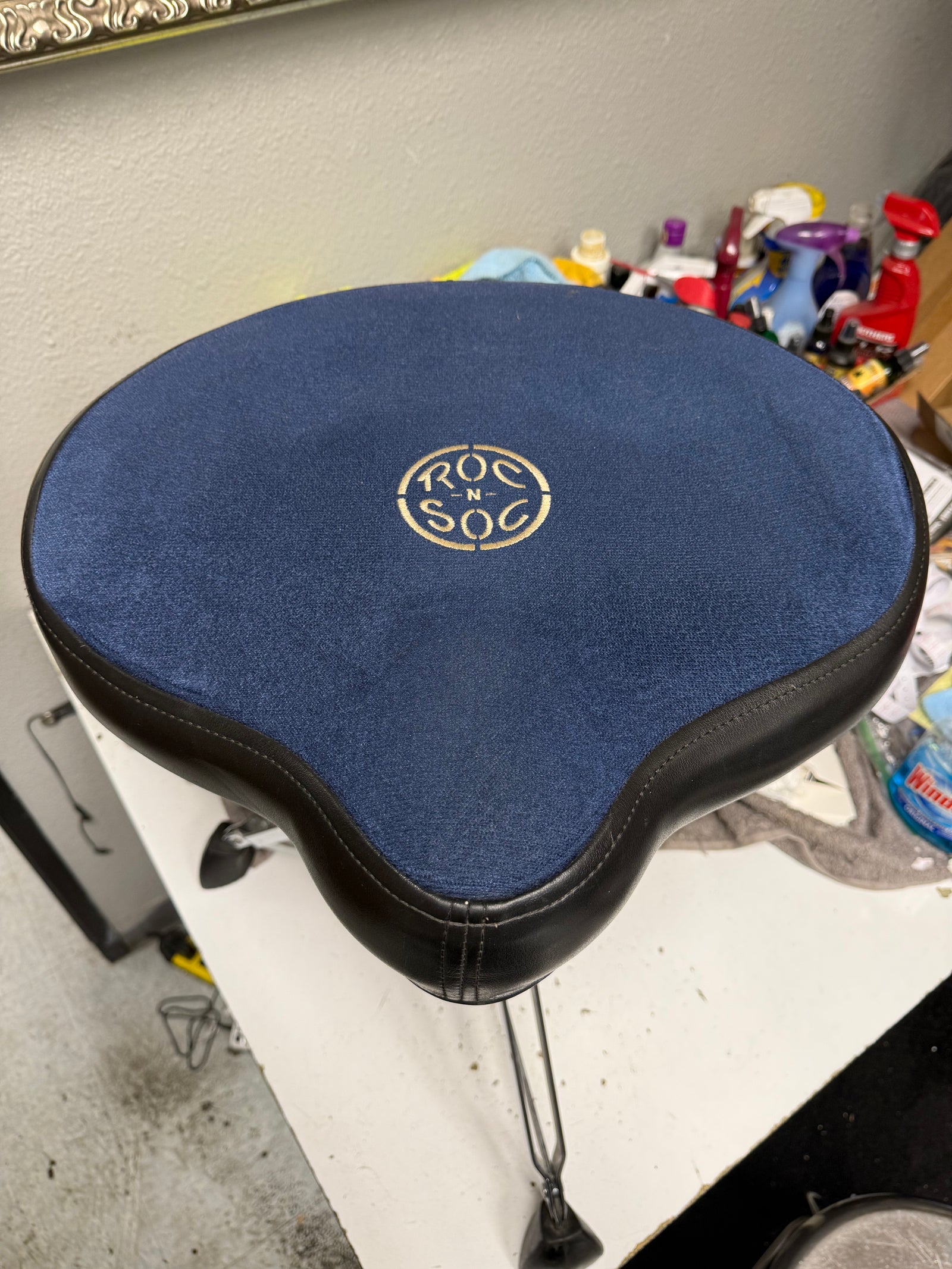 Roc N Soc Drum Throne