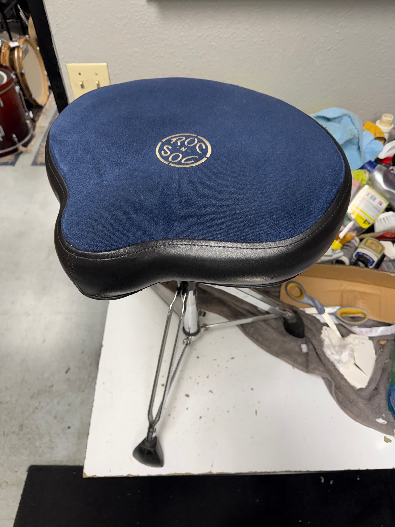 Roc N Soc Drum Throne