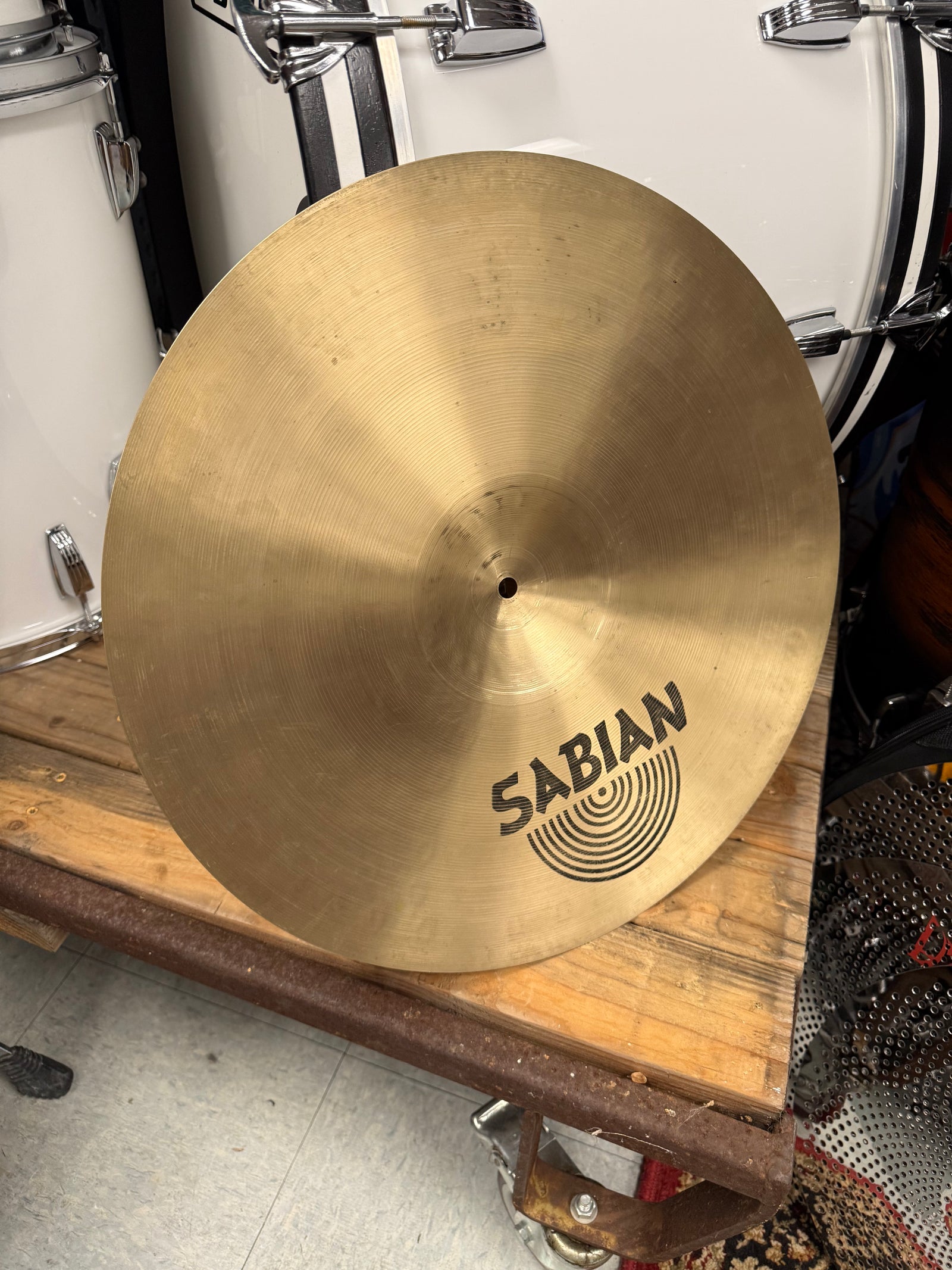 Sabian 18” HHX Manhattan Jazz Crash