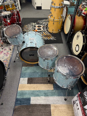 Tama Starclassic Bubinga Birch 4pc Ice Blue Pearl Drum Set