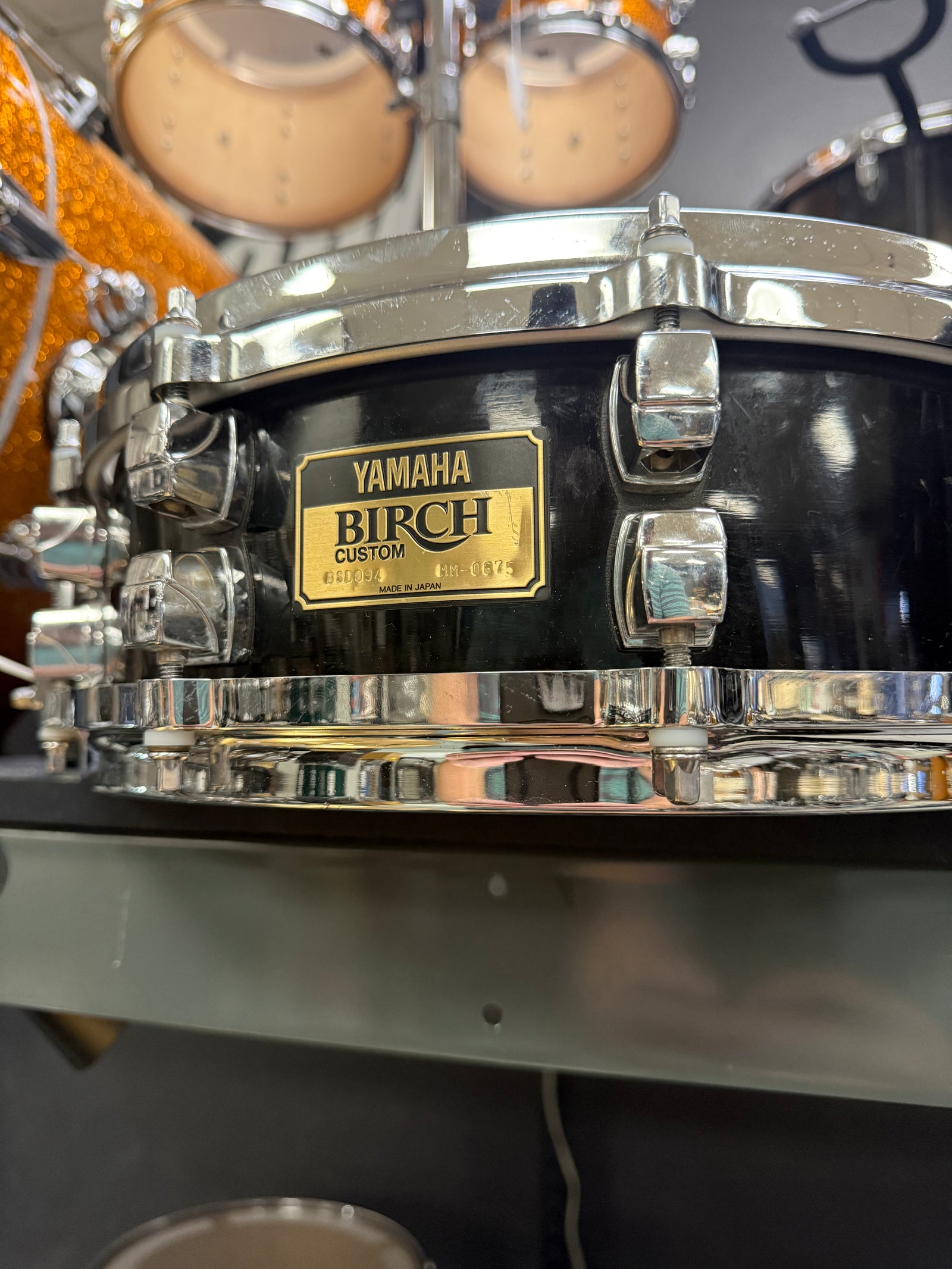 Yamaha Birch Custom 14x4” Black Lacquer snare drum
