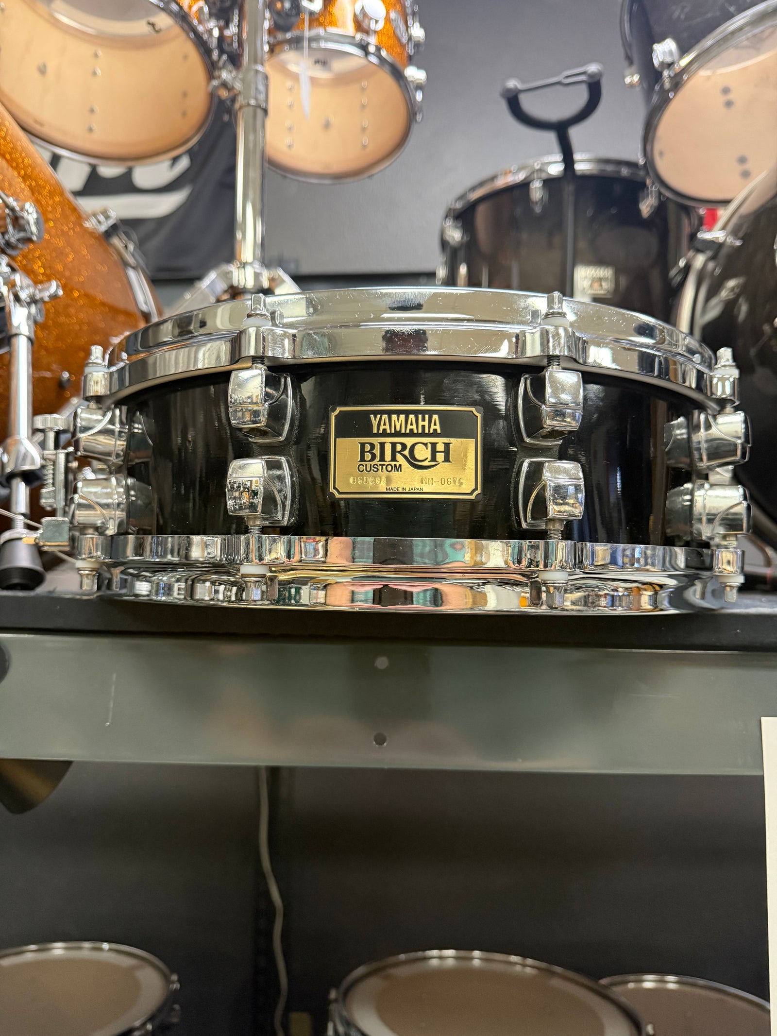 Yamaha Birch Custom 14x4” Black Lacquer snare drum