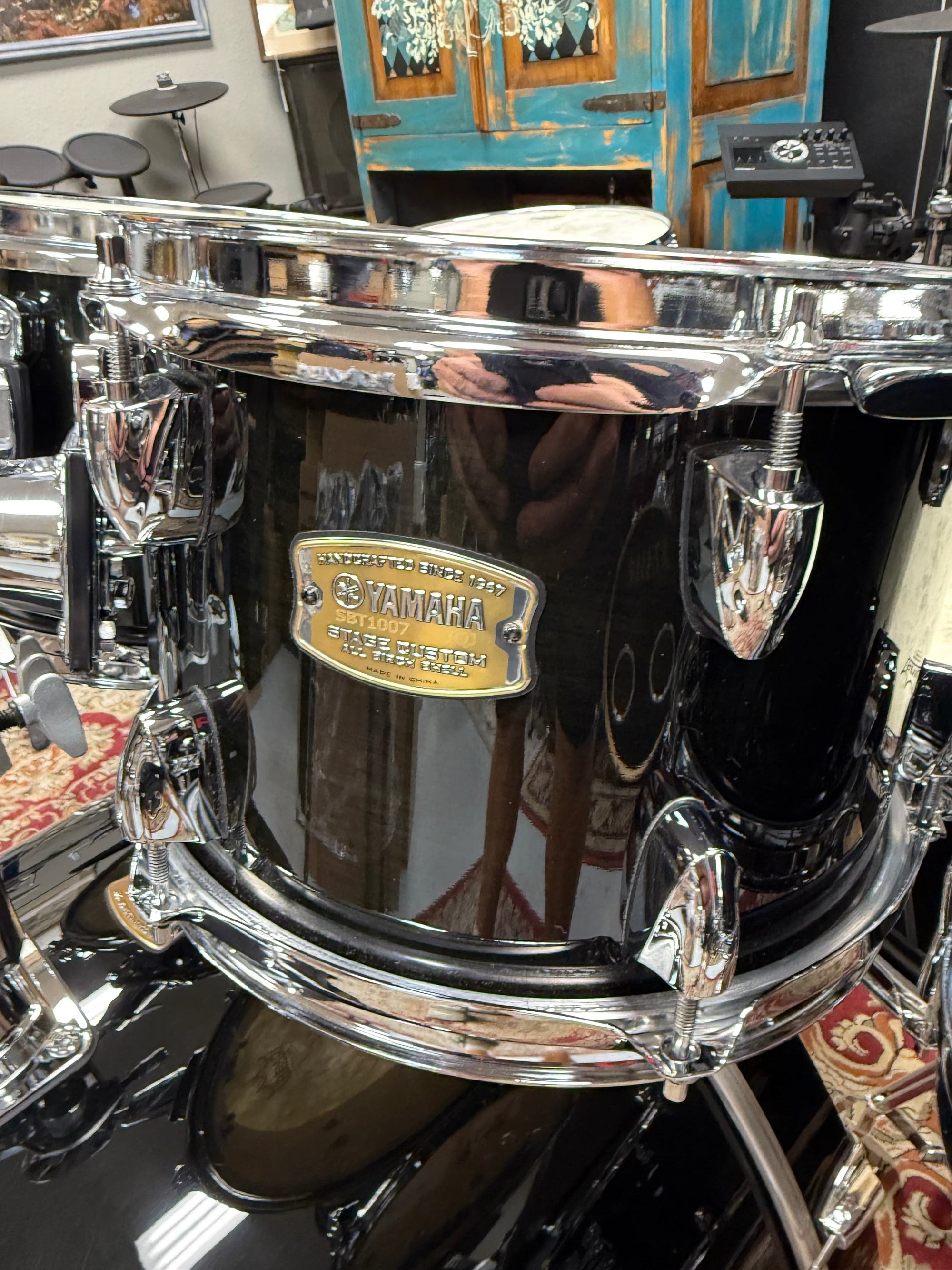 Yamaha Stage Custom Raven Black 8pc Drum Set