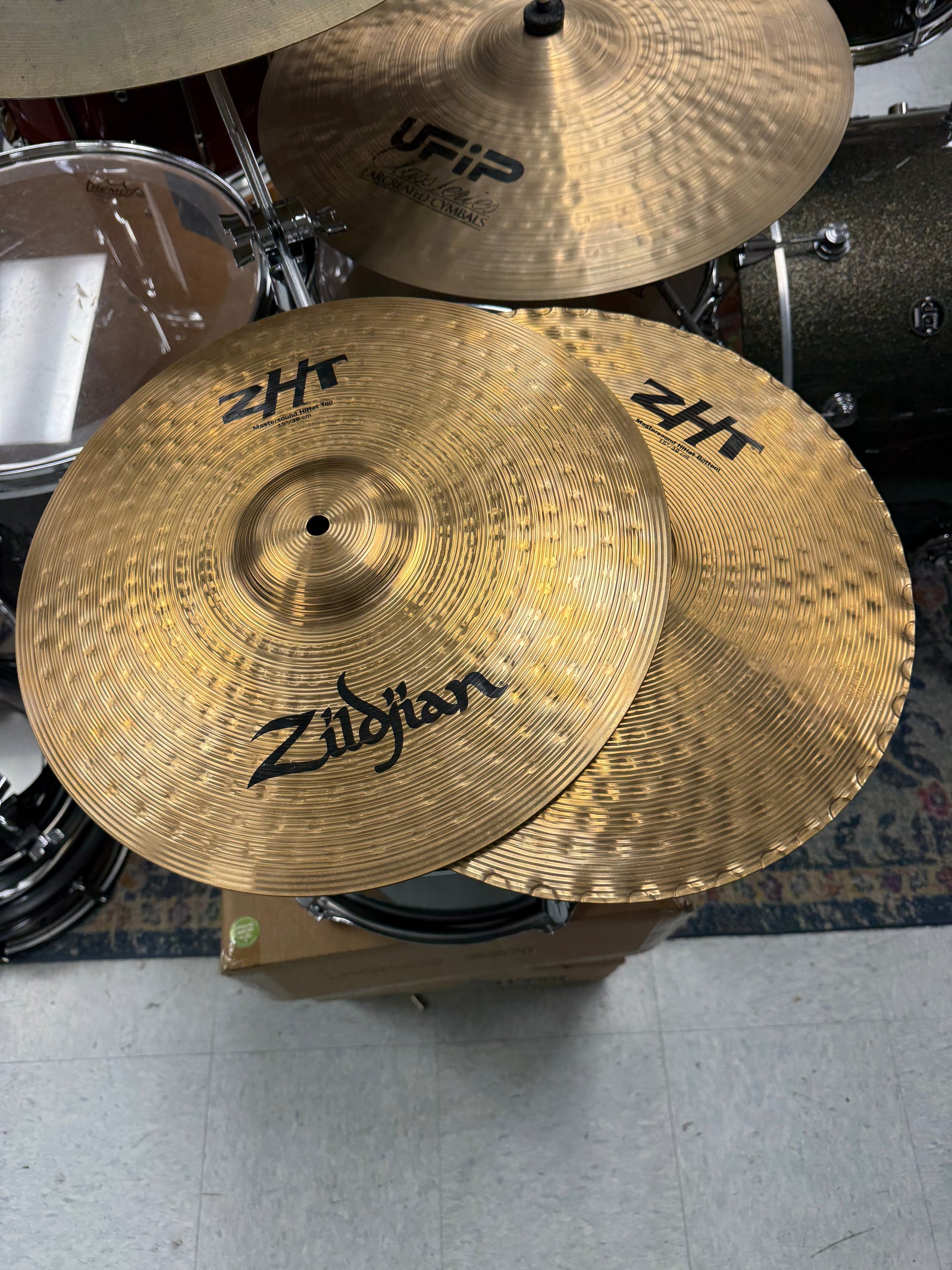 Zildjian 15” ZHT Mastersound hi hats