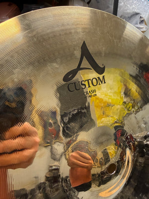 Zildjian 16” A Custom crash cymbal