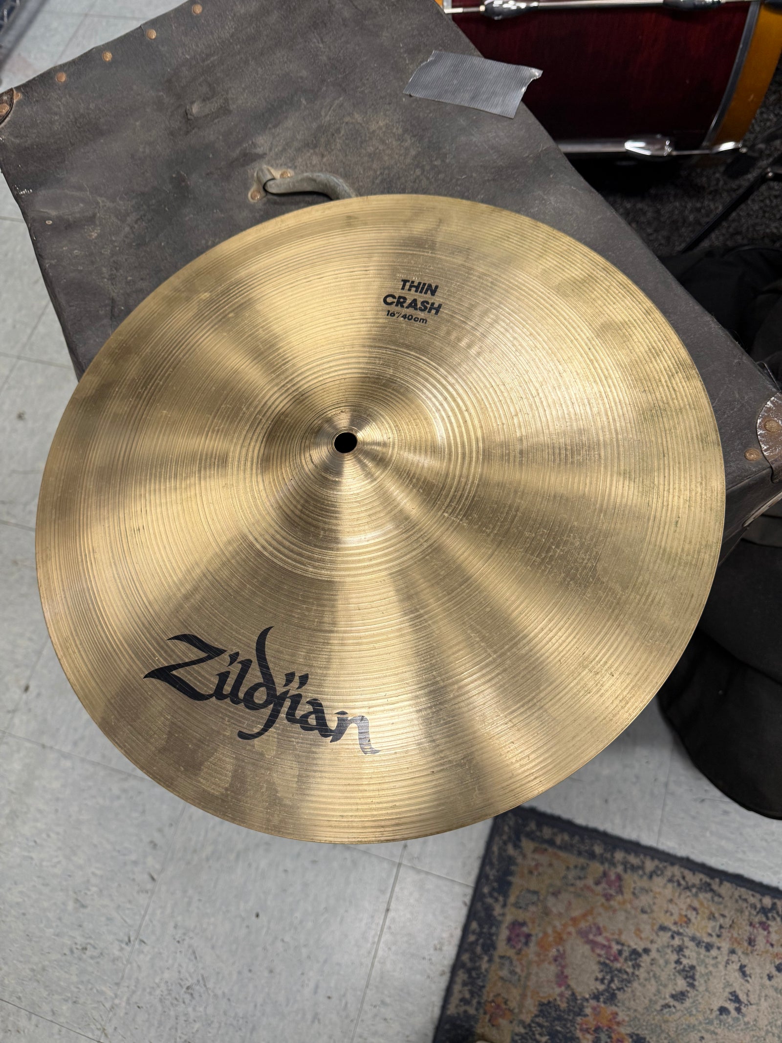 Zildjian 16” Thin crash cymbal