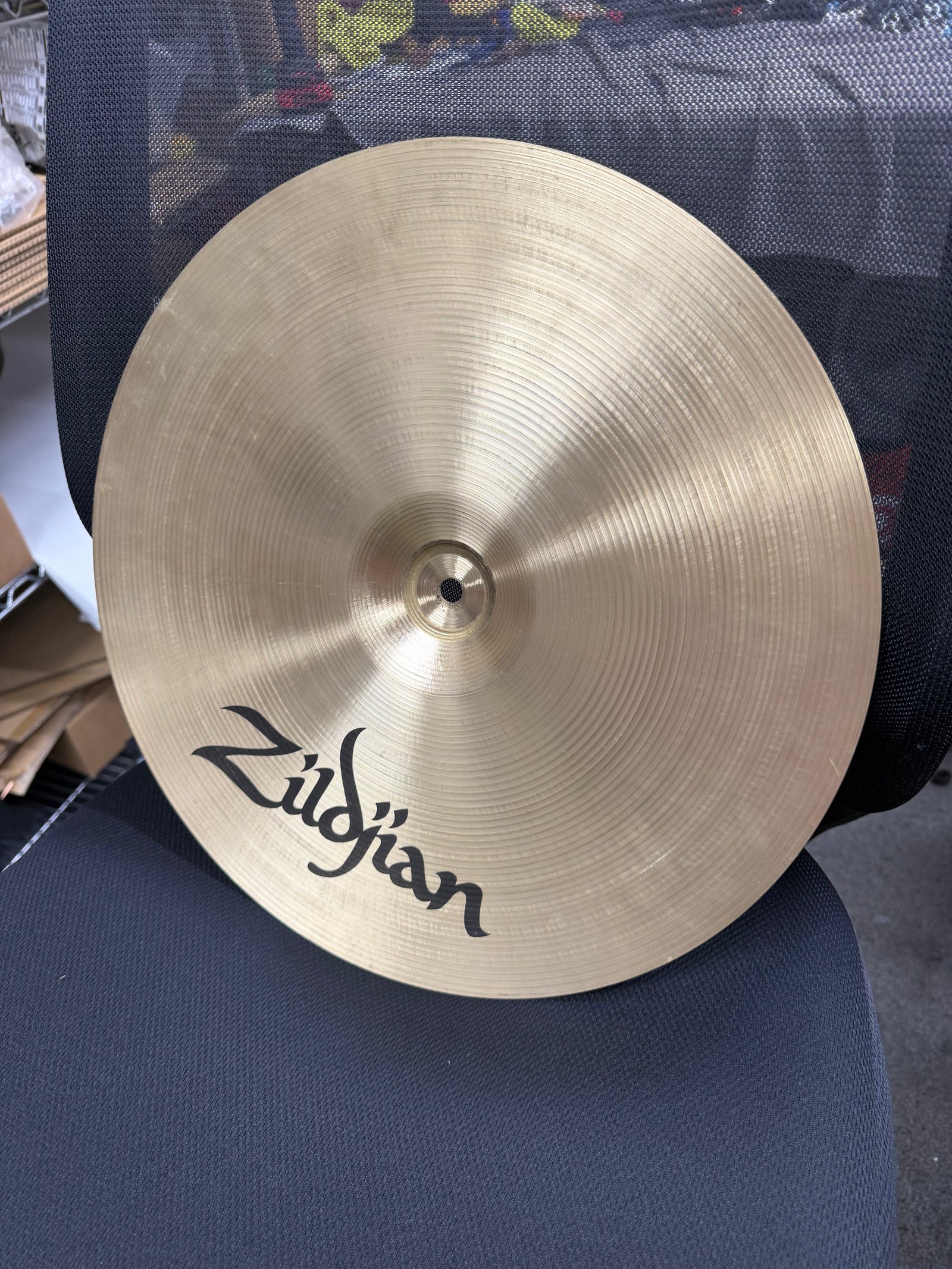 Zildjian 16” thin crash Cymbal
