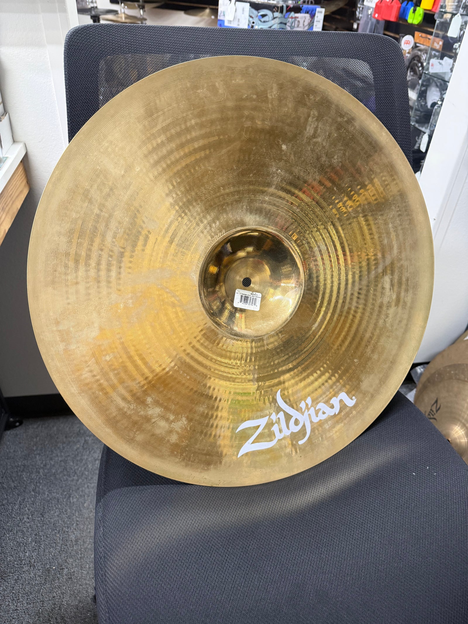 Zildjian 21” A a custom medium thin ride