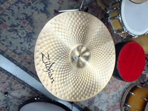 Zildjian 22” ZHT Ride